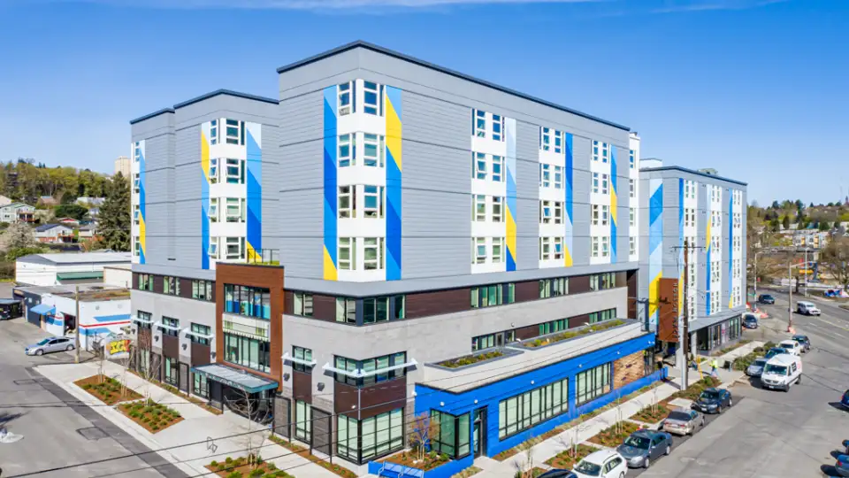 1. DESC HPS   Exterior 1 1651783145