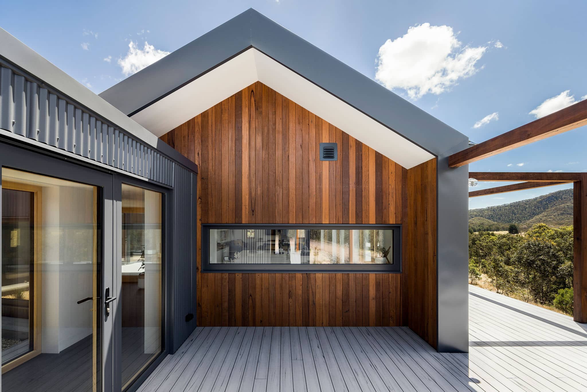 Fullscreen Gallery Image