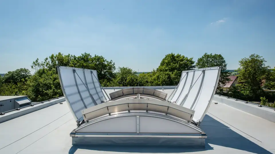 eMail Anhang 2016 LAMILUX TALE Kletterhalle Brakel 11