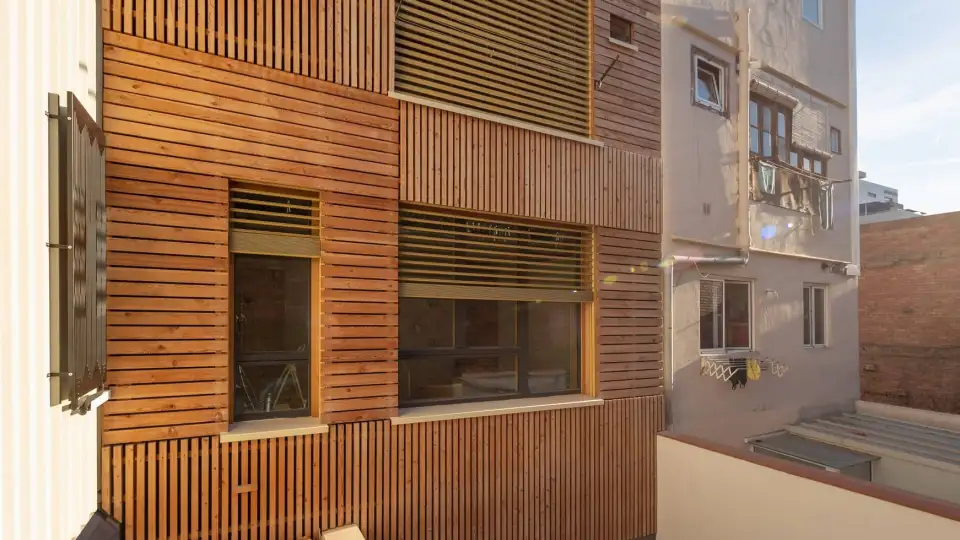 Fachada patio lores 1670533259