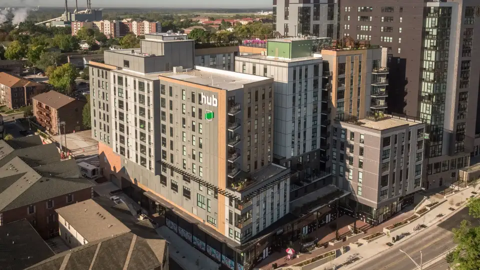 rsz 1rsz 1in thehubplus2