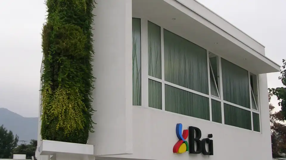 Vista Sur Banco BCI Vitacura en Santiago Chile